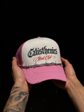 Gorra pendiente — Hueso con visera rosa y malla