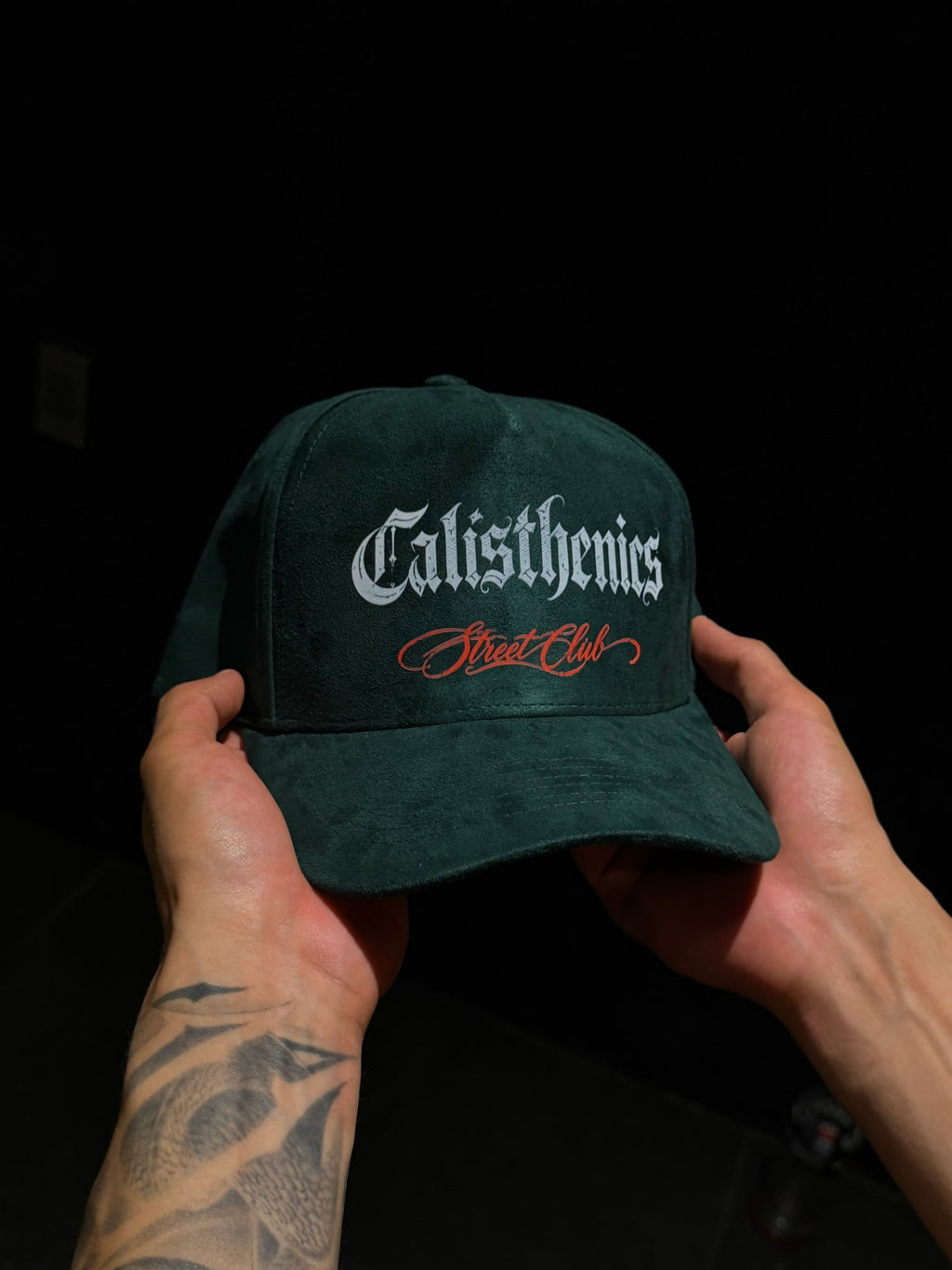 Gorra verde — vista frontal